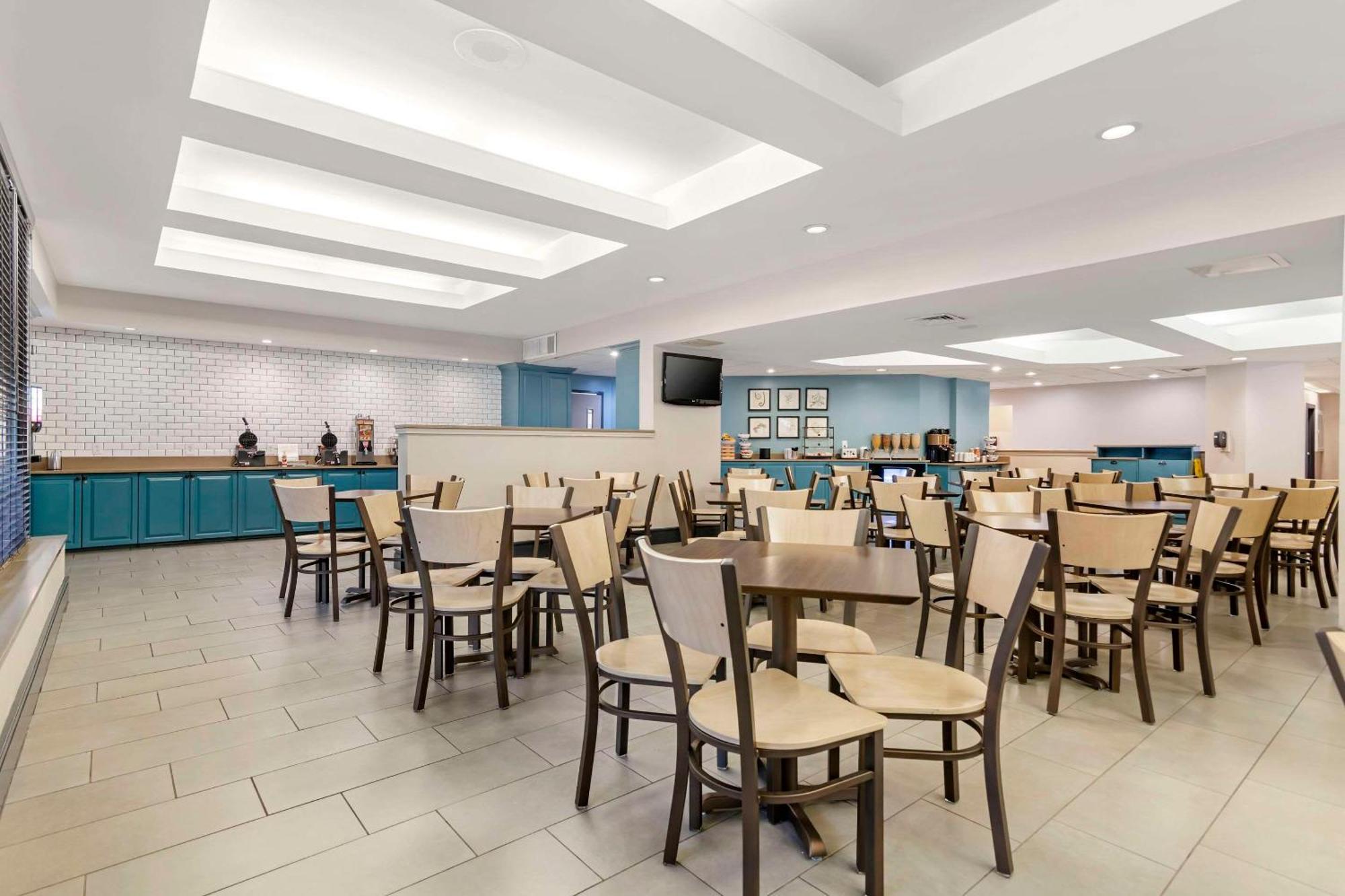 Country Inn & Suites By Radisson, Atlanta Galleria-Ballpark, Ga Смирна Экстерьер фото